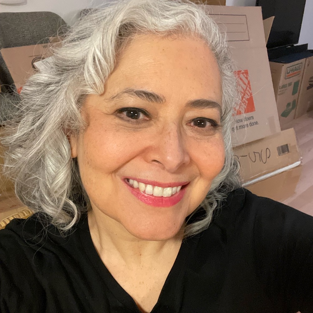 Meet your Posher, Monica